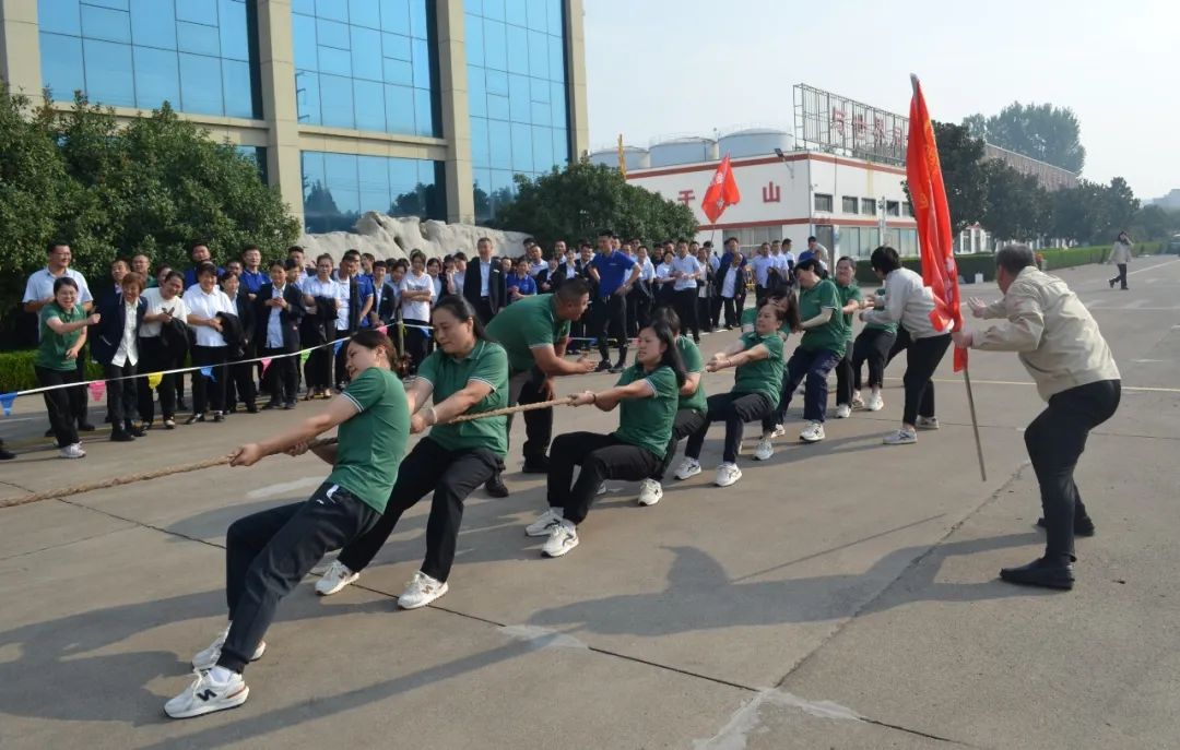 经过各队运动员们的奋力角逐，最5.png